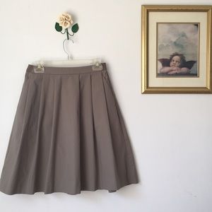 🆑Uniqlo Khaki Green Pleated Skirt